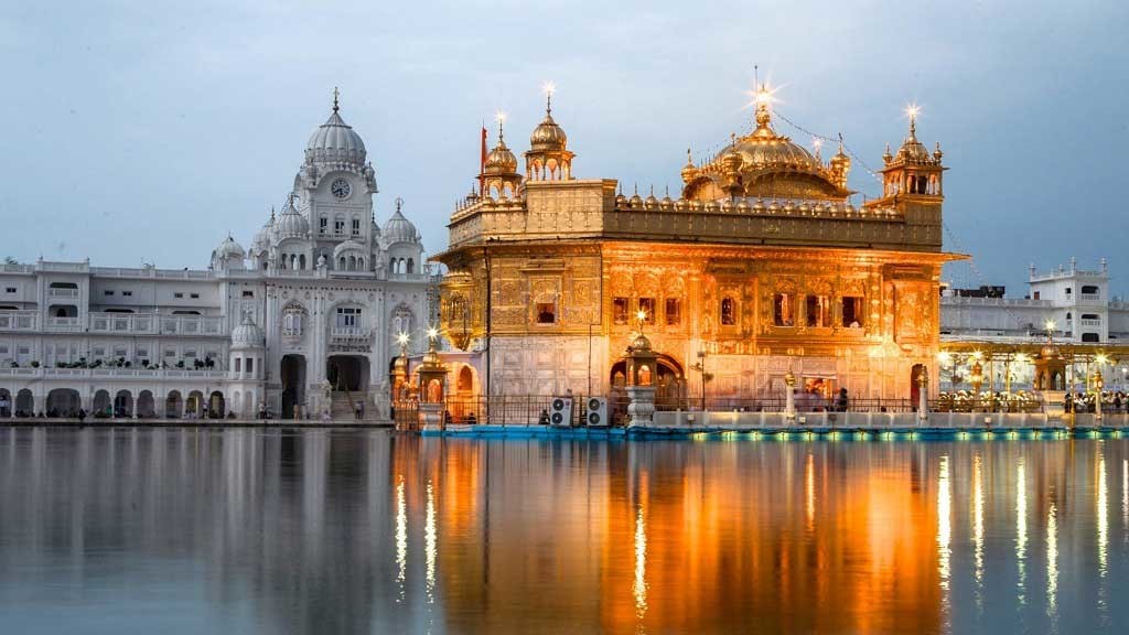 Guru-Nanak-Jayanti-Golden_Temple__Amritsar