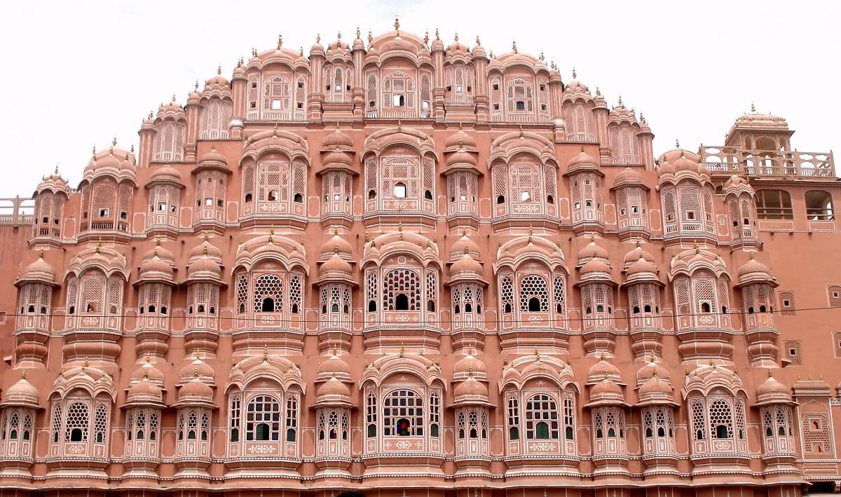 Hawa Mahal Jaipur in Golden Triangle