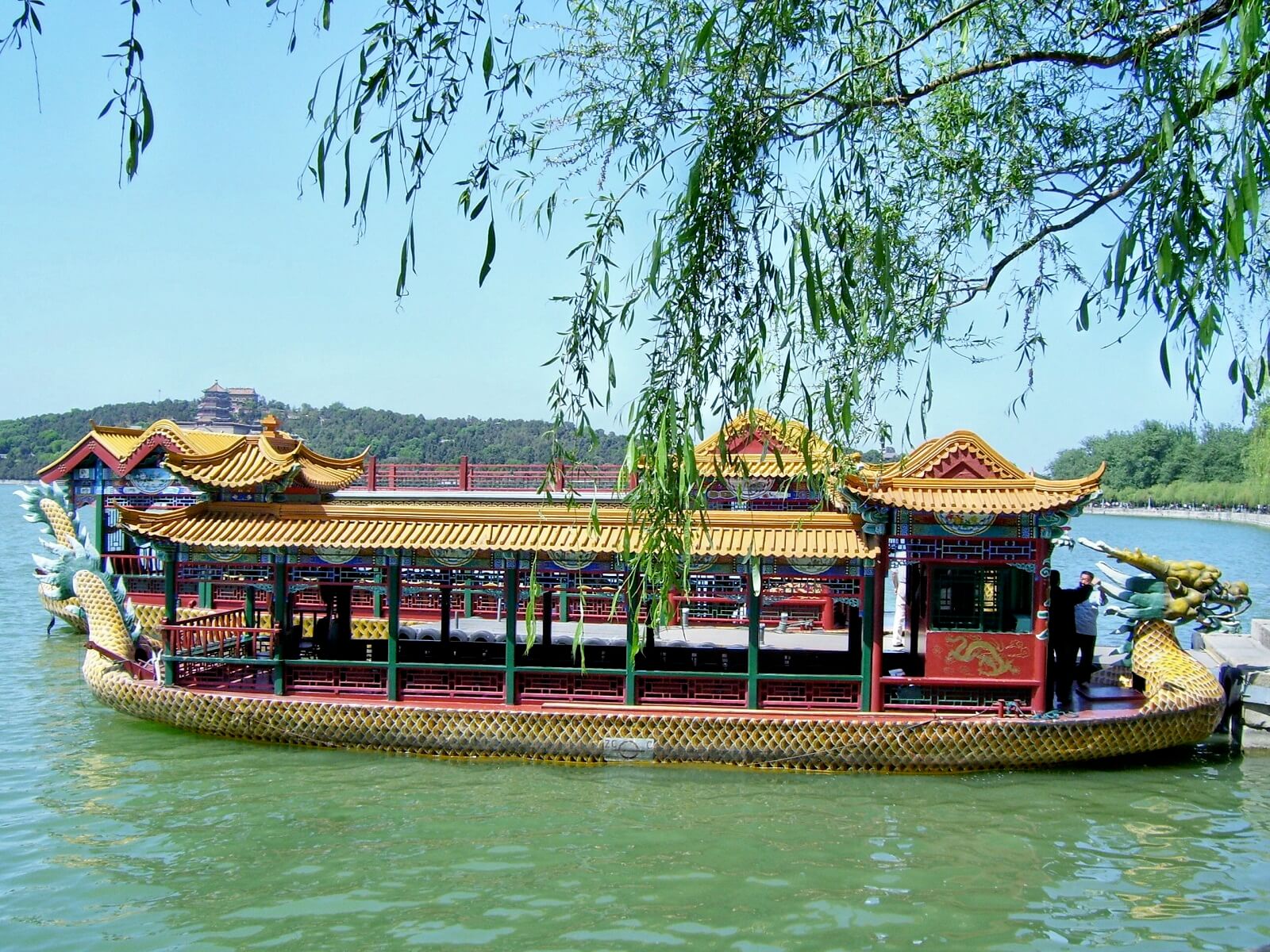 Boating on the dragon boat, Beijing