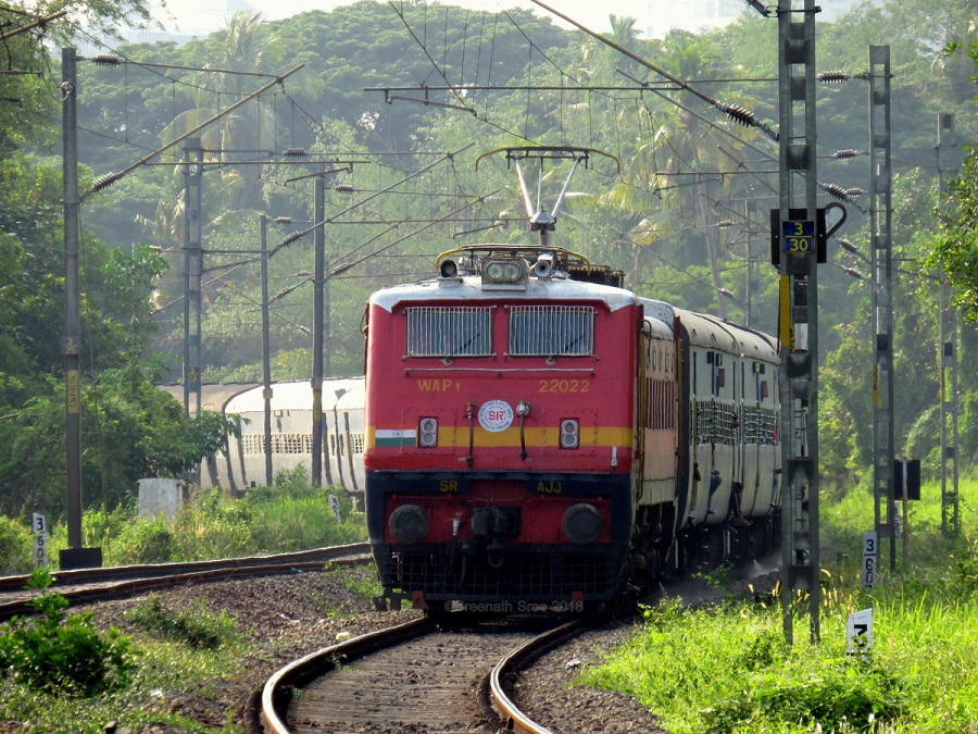 Himsagar Express (Kanyakumari - Shri Mata Vaishno Devi Katra)