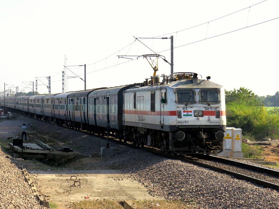 Navyug Express (Mangalore Central - Shri Mata Vaishno Devi Katra)