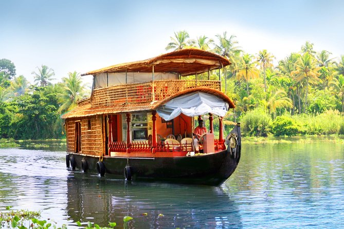 Kerala Private Backwater Tour (Munnar, Alleppey)